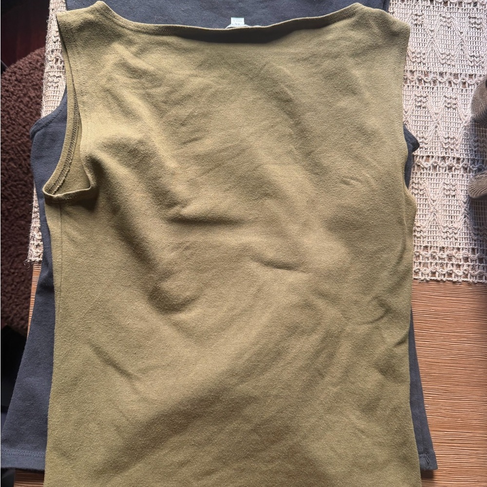 (2) Two Tops-Reformation Dusk Knit Top Olive Green & Brandy Melville Black XS - Picture 8 of 10